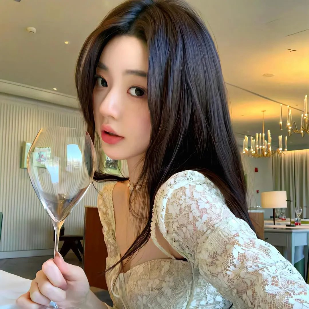 派遣女公关彩华